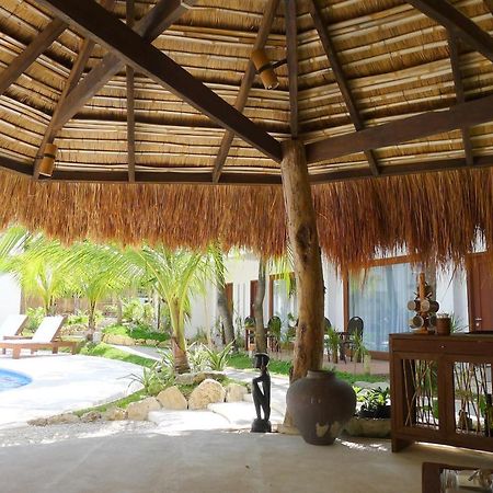 Urban Sands Hotel Iloilo Екстериор снимка
