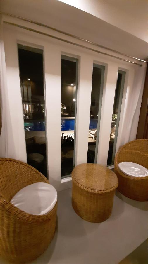 Urban Sands Hotel Iloilo Екстериор снимка