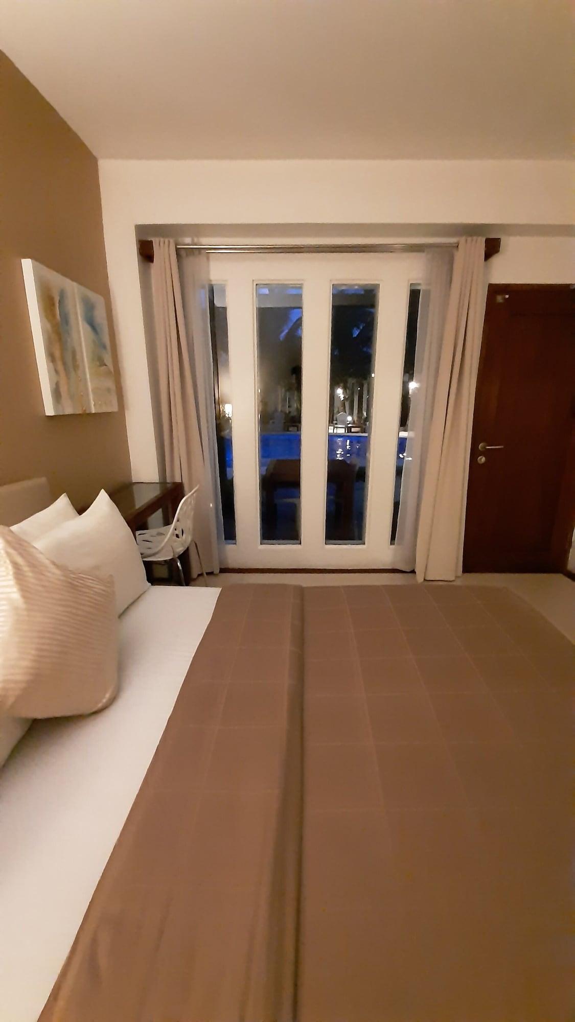 Urban Sands Hotel Iloilo Екстериор снимка
