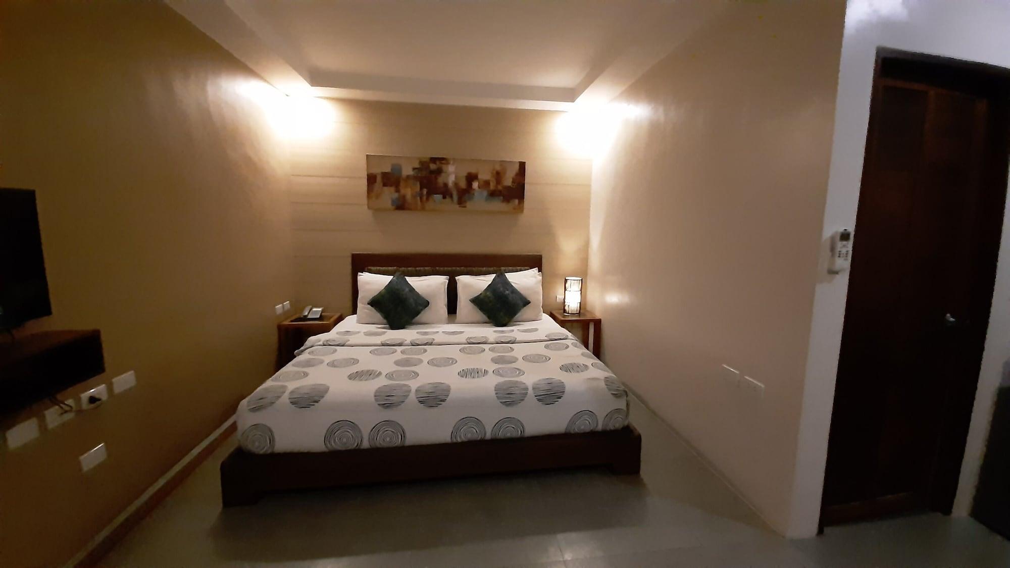 Urban Sands Hotel Iloilo Екстериор снимка